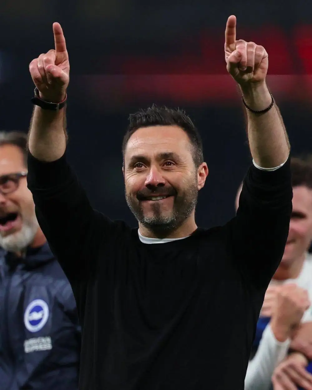 Roberto De Zerbi is in talks to extend his contract with Brighton